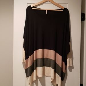 Black quarter sleeve length stripe top